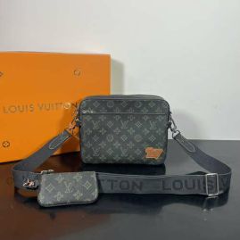 Picture of LV Mens Bags _SKUfw123336661fw
